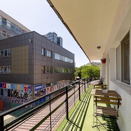 Downtown Victoria Studios By Citybookings ブカレスト エクステリア 写真